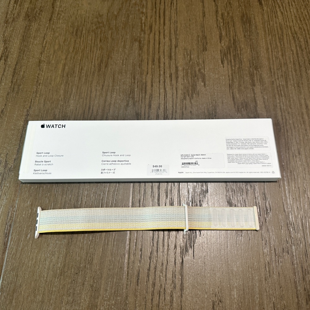 Apple Watch 45mm Starlight Sport Loop - Picture 2 of 9